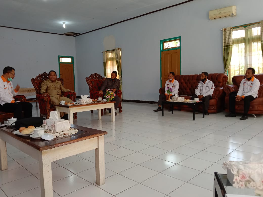 Bawaslu dan KPU Matim Audiens dengan Bupati