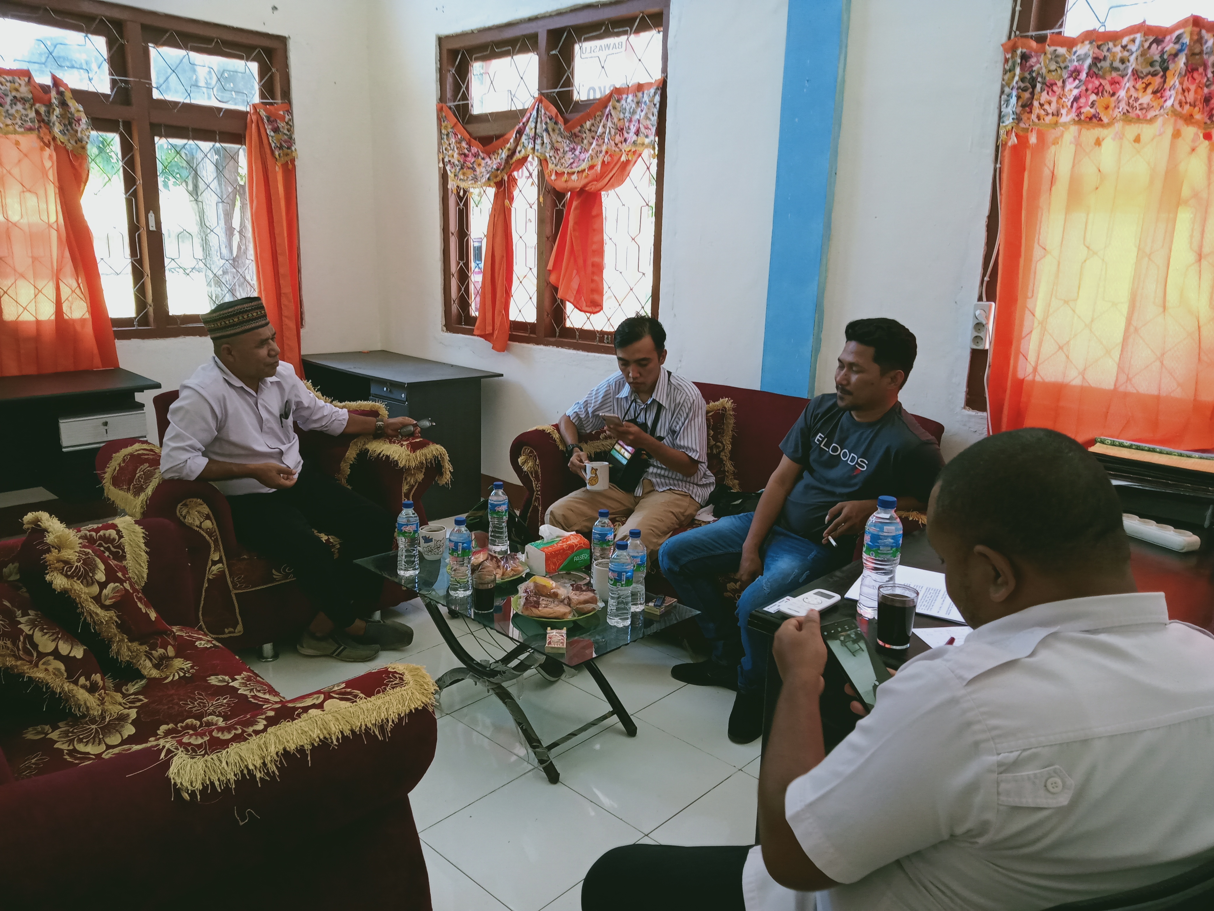 Pengelolaan Informasi Publik Secara Informatif dan Transparan