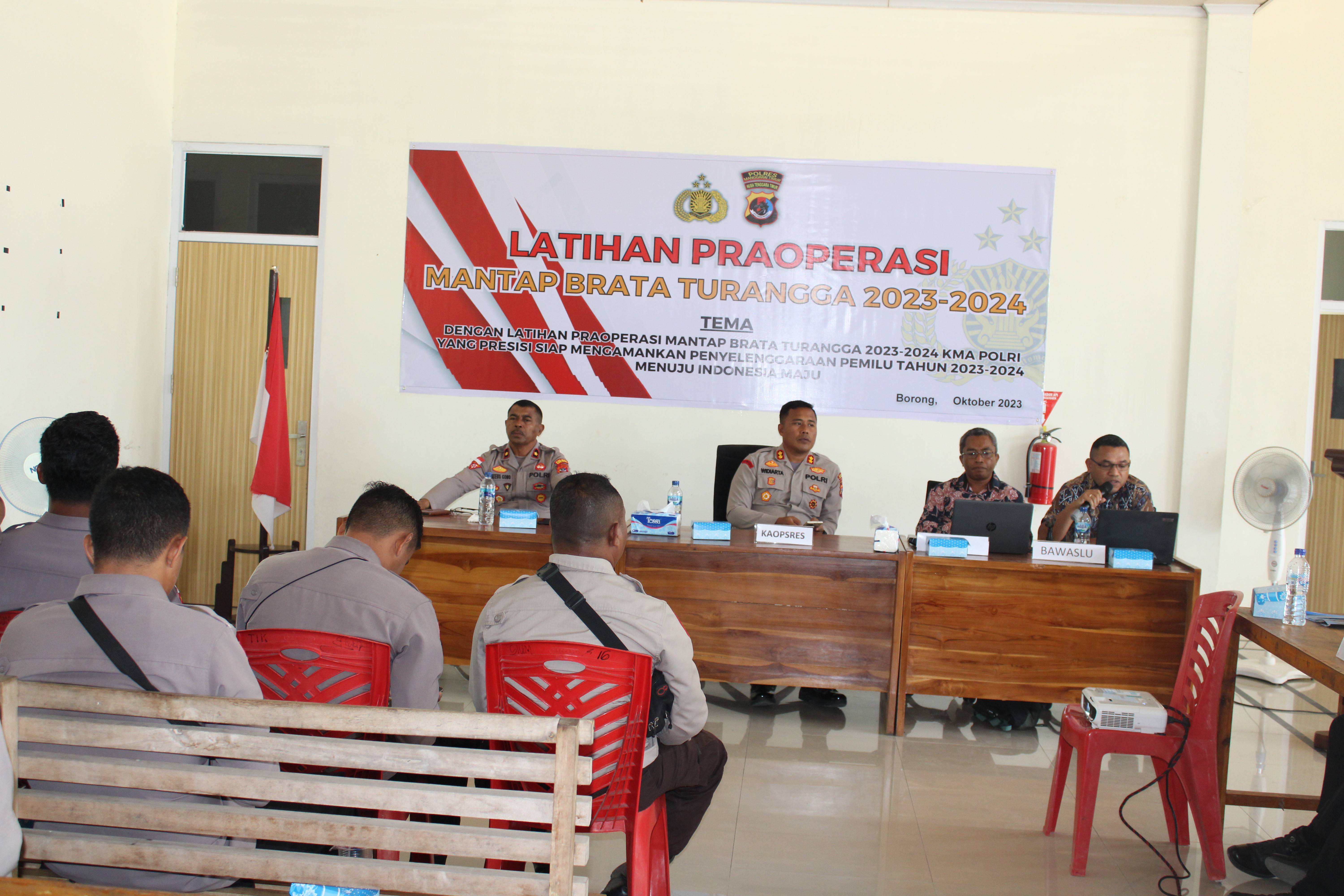 Didepan Personil Kepolisian, Bawaslu Manggarai Timur Bahas Pencegahan dan Kerawanan Pemilu