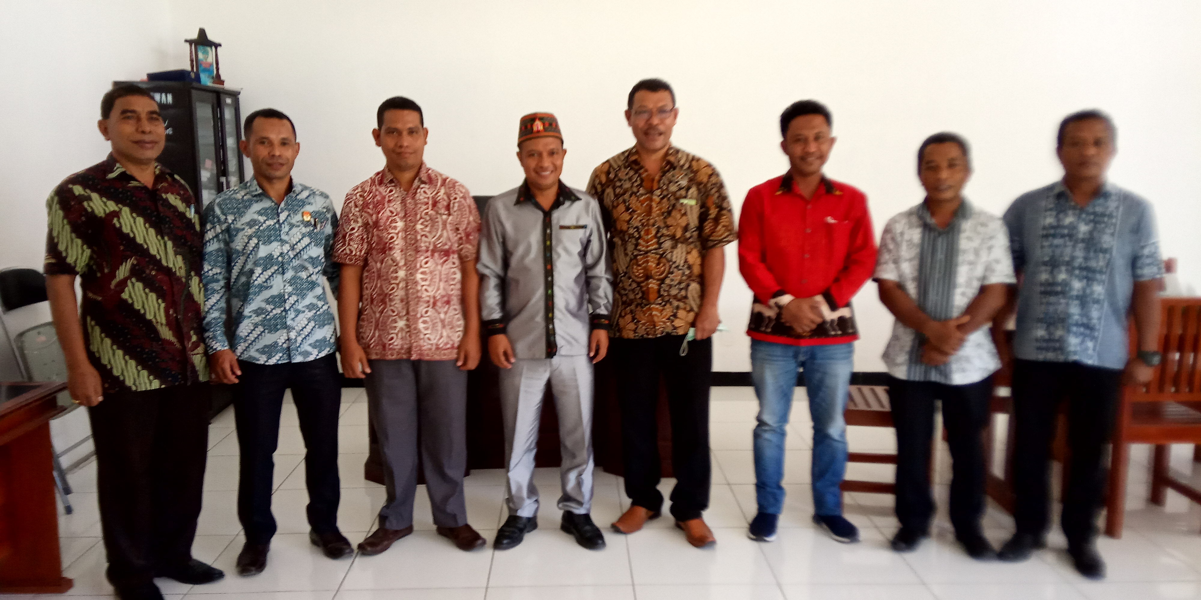 Audiensi dengan Ketua DPRD, Ketua Bawaslu Matim Bahas Hibah Tanah dan DPB 2021