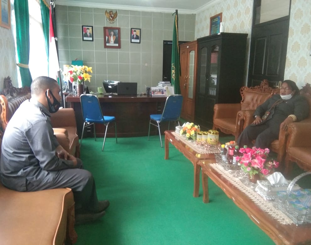Bawaslu Matim Silaturahmi dengan Ketua Pengadilan Negeri Ruteng