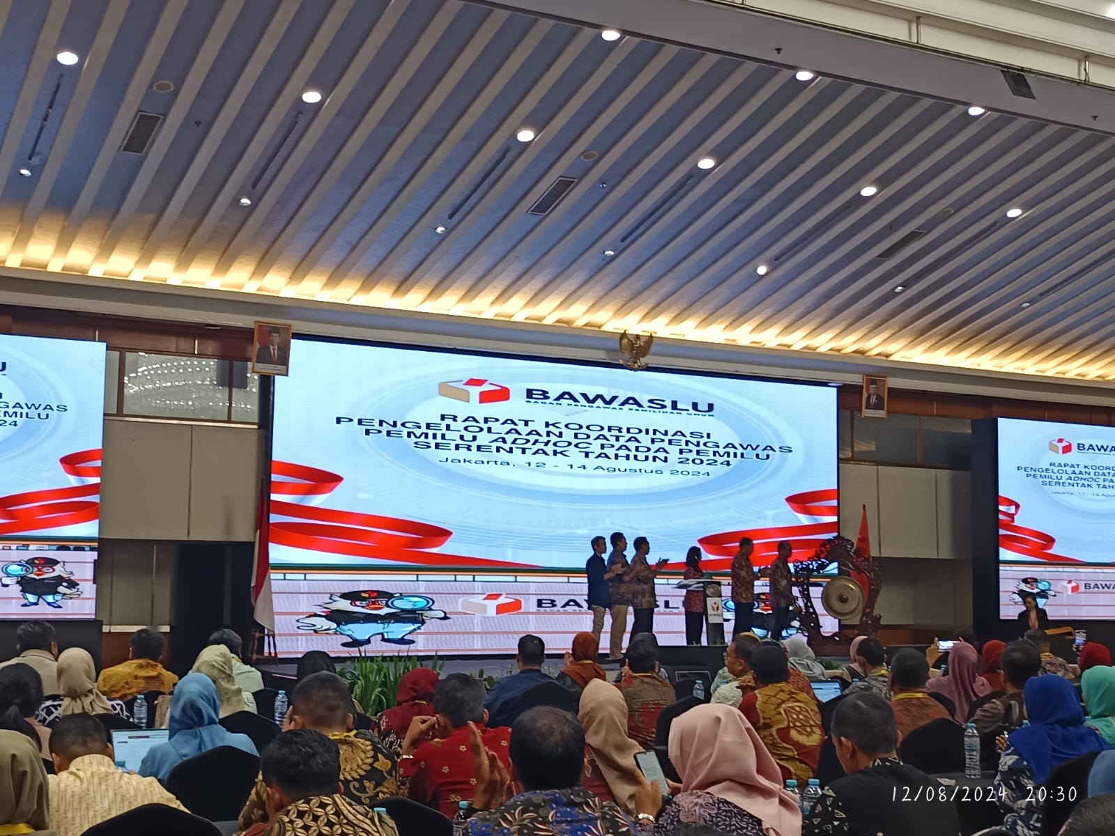 Doc. Kegiatan pengelolaan data pengawas pemilu pada Pemilu Serentak Tahun 2024 di Jakarta